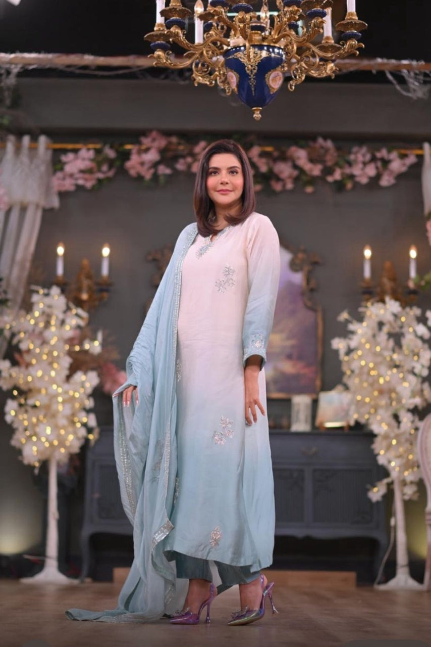 Frozen Mist & Pearl Glow outfit