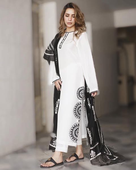 Grace in Contrast: Black & White Royalty