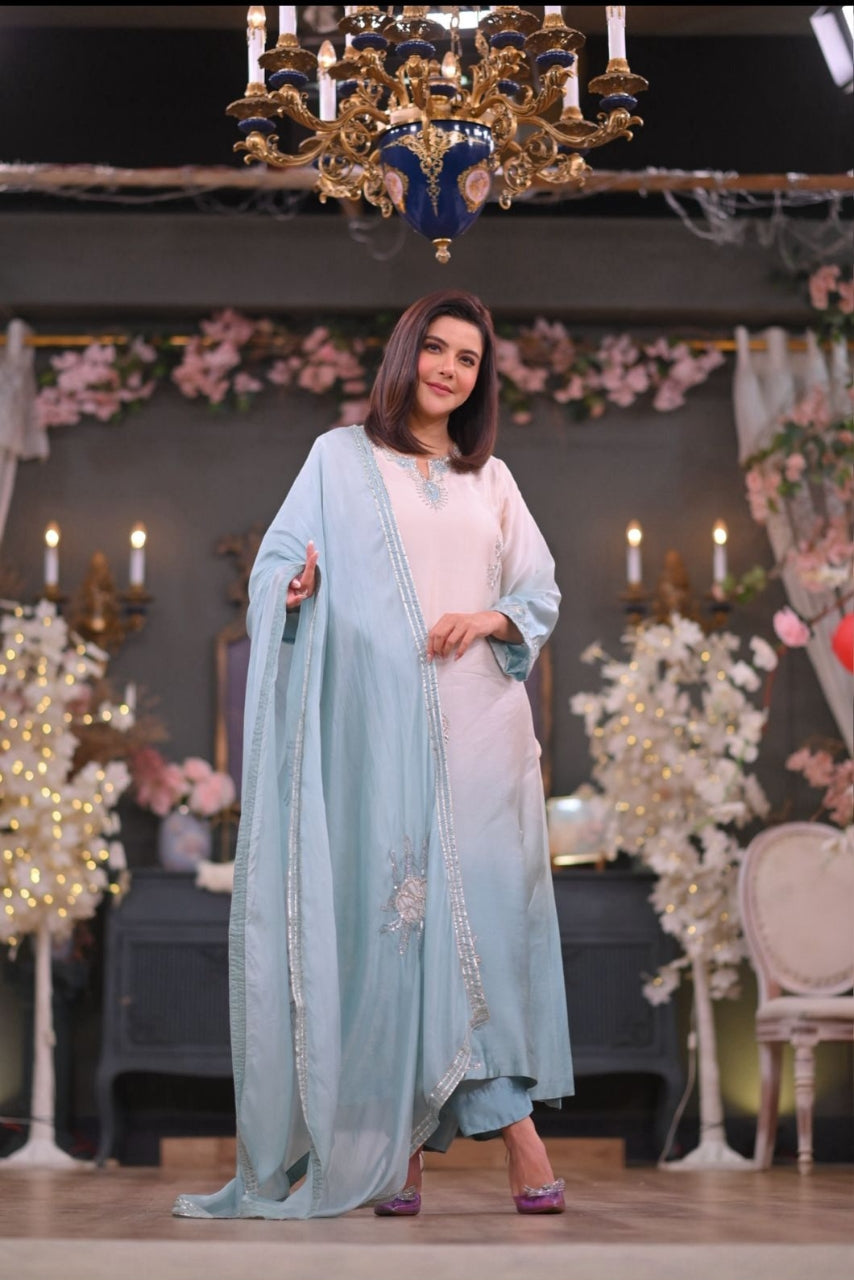 Frozen Mist & Pearl Glow outfit