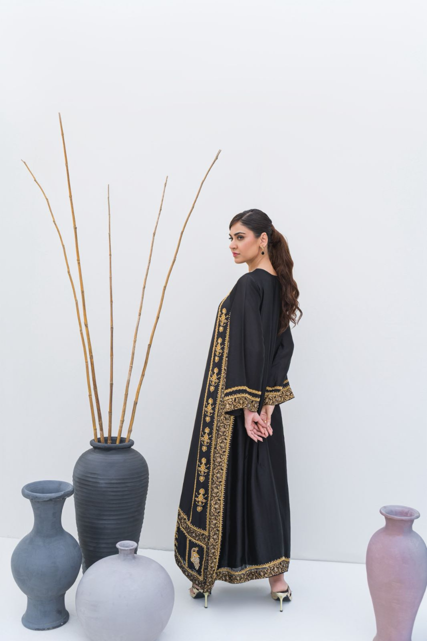 Luxury Black and Gold Dress – Royal Zardozi Detailing