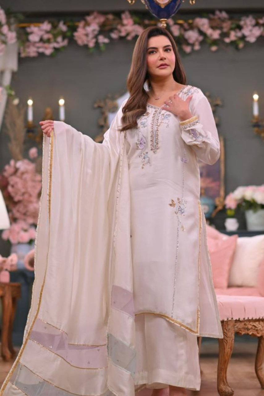 Ivory 3-Piece Luxury Ensemble