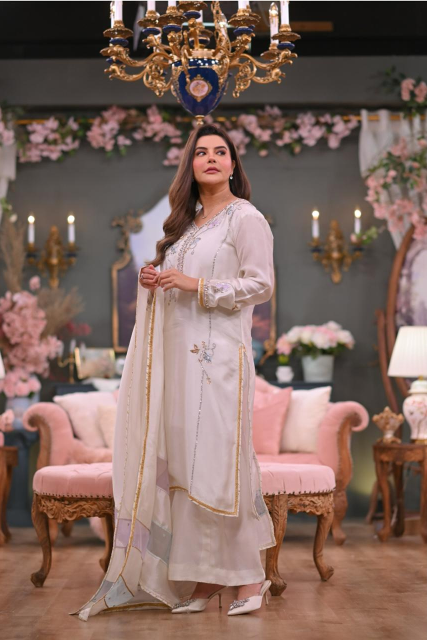 Ivory 3-Piece Luxury Ensemble