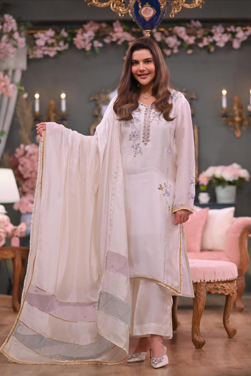 Ivory 3-Piece Luxury Ensemble