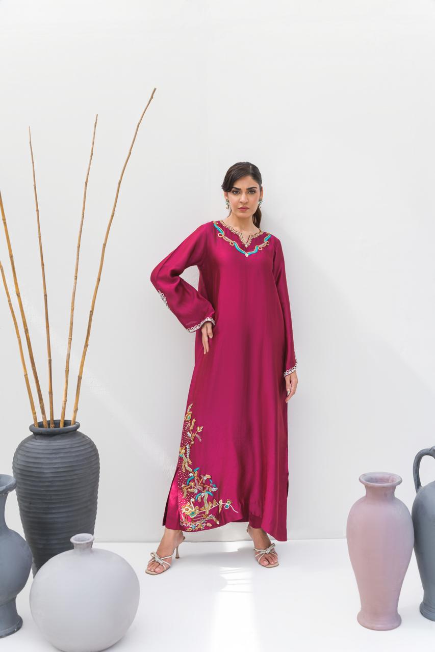 Majenta Kaftan – A regal ensemble in pure sheesha silk