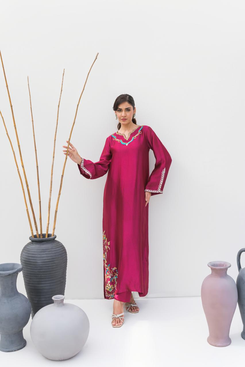 Majenta Kaftan – A regal ensemble in pure sheesha silk