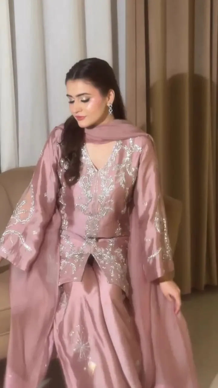 Ose Éclat — Luxury Mauve Sheesha Silk Festive Ensemble