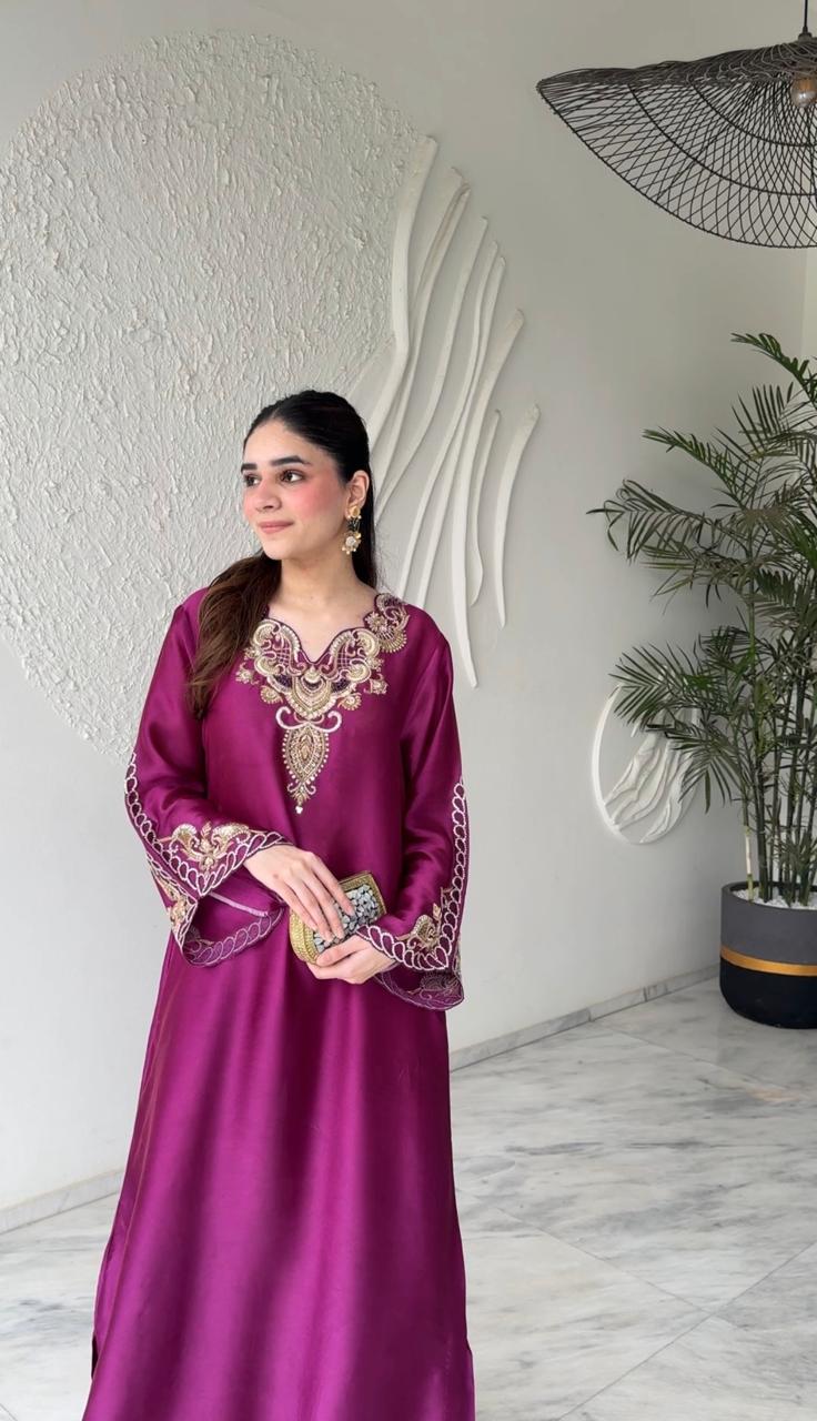 Zarqash Magenta Kaftan